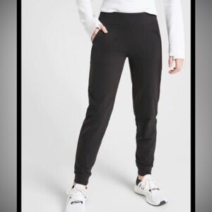 Athleta Girl Powervita Jogger Pants Size Large 12 Workout Comfy Casual Trendy